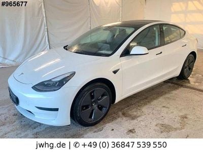 Weiß Gebraucht 2023 Tesla Model 3 Limousine | 27.950 € (Guter Preis)