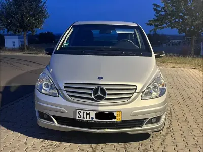 Gebraucht Mercedes B180 109 PS (80 kW) 2005 Grün Van / Kleinbus
