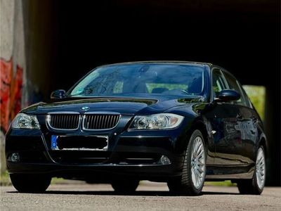gebraucht BMW 318 i - wie neu - schwarz - TÜV neu