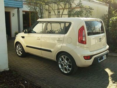 Second-hand Kia Soul 128 CP (94 kW) 2012 Alb SUV