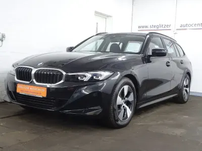 Gebraucht BMW 318 Shadowline 156 PS (114 kW) 2022 Black sapphire metallic Kombi