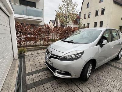 Brugt Renault Grand Scénic III Initiale Paris 132 HK (97 kW) 2013 Sølv MPV