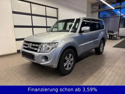 Usata Mitsubishi Pajero Invite 200 CV (147 kW) 2012 Argento SUV
