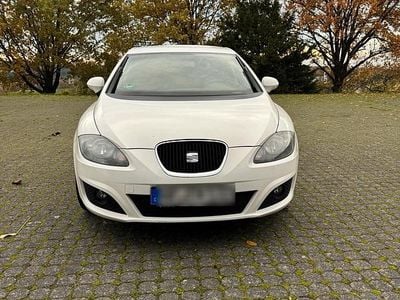 Weiß Gebraucht 2010 Seat Leon Kleinwagen | 3.650 €