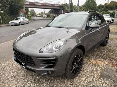 Porsche Macan S