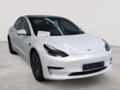 Begagnad Tesla Model 3 RWD 239 kW (325 HK) 2022 Vit Sedan