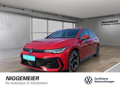 Gebraucht VW Golf VIII R-line 150 PS (110 kW) 2025 Kings red metallic (metallic) Limousine