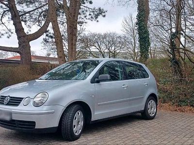 Gebraucht VW Polo 75 PS (55 kW) 2003 Grau Kleinwagen
