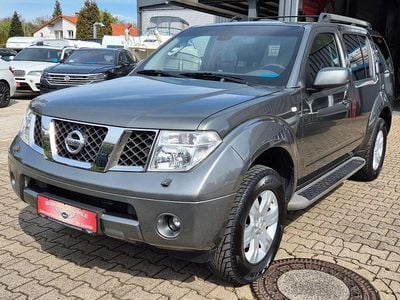 Usata Nissan Pathfinder 174 CV (127 kW) 2006 Grigio SUV