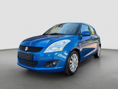Second-hand Suzuki Swift Club 94 CP (69 kW) 2013 Albastru Hatchback