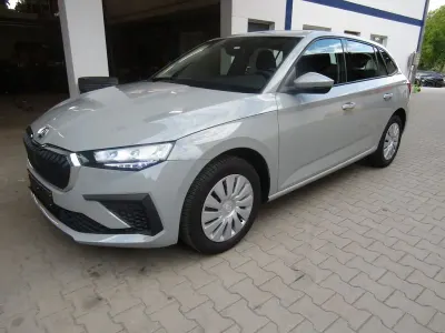 Gebraucht Skoda Scala Essence 95 PS (69 kW) 2025 Grau Kleinwagen