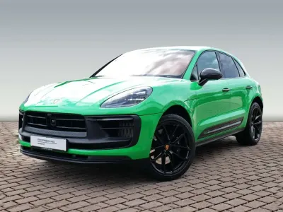 Gebraucht Porsche Macan Sport 441 PS (324 kW) 2023 Pythongrün SUV