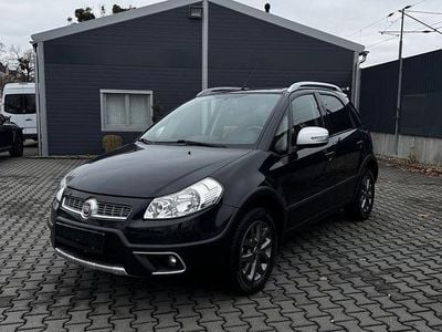 Gebraucht Fiat Sedici Lounge 120 PS (88 kW) 2012 Grau SUV