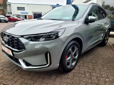 Gebraucht Ford Kuga ST-Line X 186 PS (136 kW) 2025 Solarsilber SUV