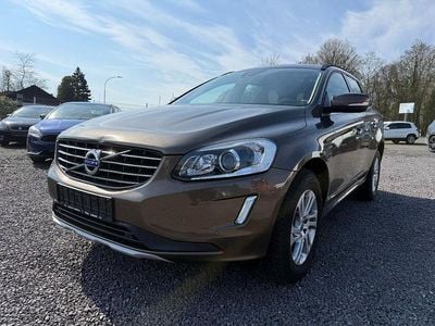 Gebraucht Volvo XC60 Momentum 190 PS (139 kW) 2015 Braun SUV
