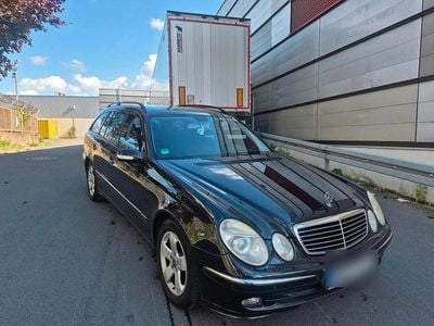 Mercedes E280
