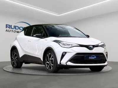 Gebraucht Toyota C-HR 152 PS (111 kW) 2021 White crystal shine SUV
