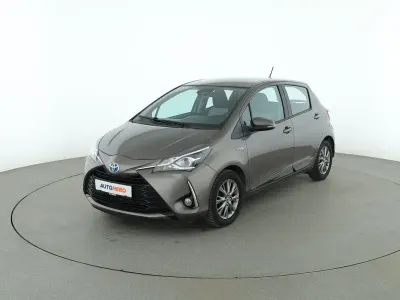 Gebraucht Toyota Yaris 101 PS (74 kW) 2018 Grau Kleinwagen