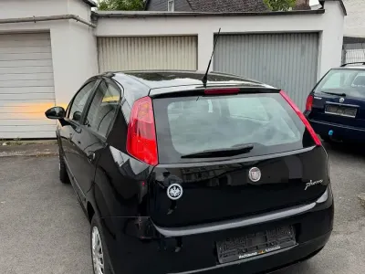 Gebraucht Fiat Punto 80 PS (58 kW) 2008 Schwarz Kleinwagen