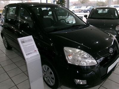 Gebraucht Hyundai Matrix Comfort 103 PS (75 kW) 2009 Schwarz Van / Kleinbus