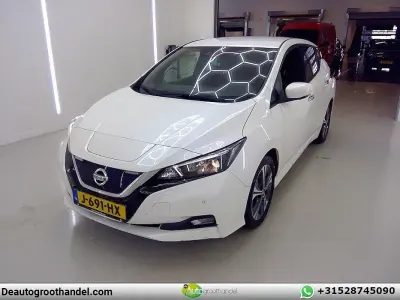 Gebraucht Nissan Leaf N-Connecta 110 kW (150 PS) 2020 Weiß Kleinwagen