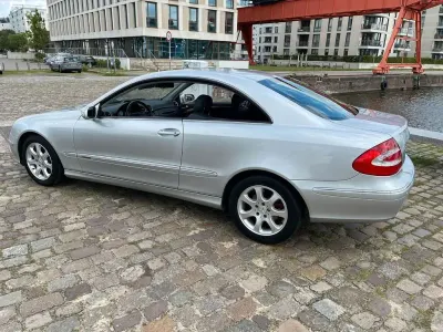 Gebraucht Mercedes CLK240 Elegance 170 PS (125 kW) 2003 Silber Coupé