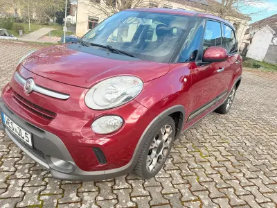 Gebraucht Fiat 500L 105 PS (77 kW) 2015 Rot Van / Kleinbus