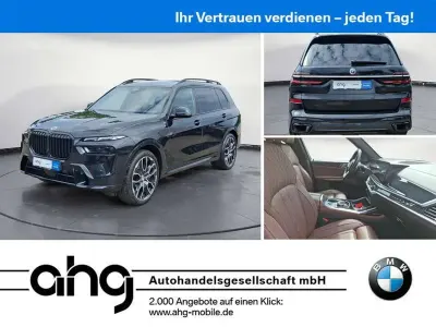 Gebraucht BMW X7 M Sport 352 PS (258 kW) 2023 Schwarz SUV
