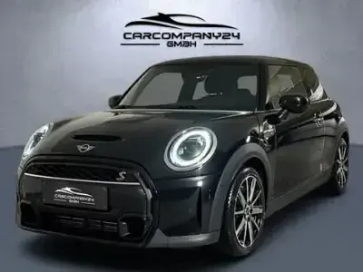 Second-hand Mini Cooper S Resolute Edition 178 CP (130 kW) 2024 Negru Hatchback