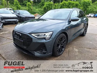 Gebraucht Audi e-tron Exclusive 300 kW (408 PS) 2022 Individuallackierungen audi exclusive SUV