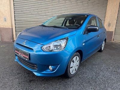 Blau Gebraucht 2016 Mitsubishi Space Star Diamant Edition Limousine | 7.395 € (Etwas zu teuer)