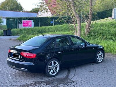 gebraucht Audi A4 2.0 TDI 190 ps S line