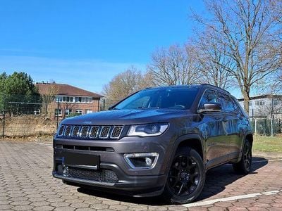 Gebraucht Jeep Compass Limited 150 PS (110 kW) 2021 Grau SUV