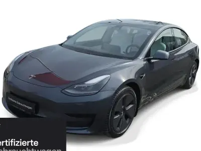 Begagnad Tesla Model 3 RWD 205 kW (279 HK) 2021 Silver Sedan