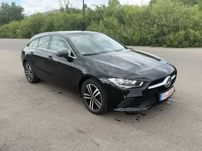 Gebraucht Mercedes CLA200 Shooting Brake 150 PS (110 kW) 2020 Schwarz Kombi