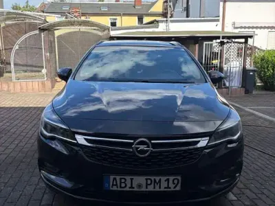 Gebraucht Opel Astra Business 136 PS (100 kW) 2017 Schwarz Kombi