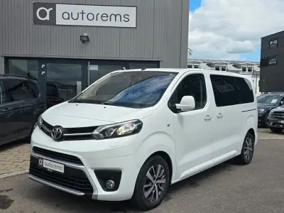 Gebraucht Toyota Proace Verso Team 177 PS (130 kW) 2022 Weiß Kombi