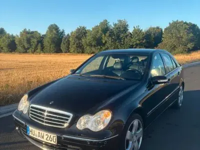 Gebraucht Mercedes C200 Avantgarde 163 PS (119 kW) 2004 Schwarz Limousine