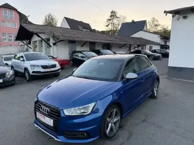 Gebraucht Audi A1 Sportback S-Line 95 PS (69 kW) 2018 Sepangblau Kleinwagen
