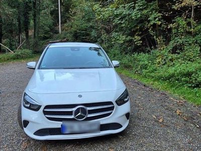 Mercedes B200