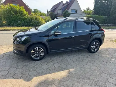 Gebraucht Peugeot 2008 Allure 102 PS (75 kW) 2019 Schwarz SUV