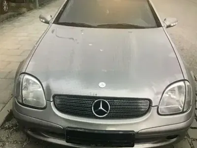 Usata Mercedes SLK200 163 CV (119 kW) 2002 Argento Cabrio
