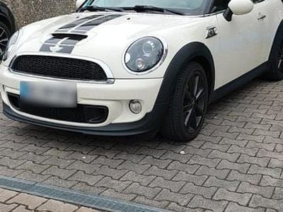 Usado Mini Cooper SD Cabriolet 143 HP (105 kW) 2012 Branco Cabrios