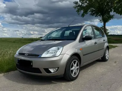 Gebraucht Ford Fiesta Ghia 70 PS (51 kW) 2003 Beige Kleinwagen