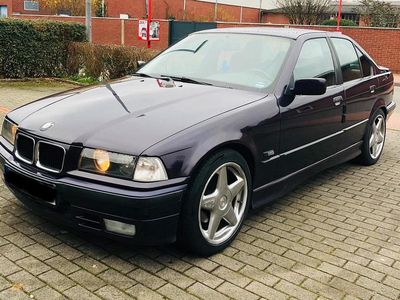 Violet Gebraucht 1994 BMW 320 Limousine | 5.200 €