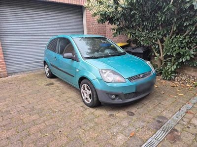 Gebraucht Ford Fiesta 69 PS (50 kW) 2006 Grün Kleinwagen