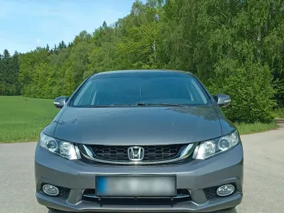 Gebraucht Honda Civic 140 PS (102 kW) 2016 Grau Limousine