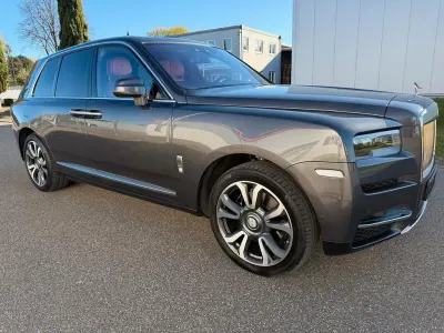 Gebraucht Rolls Royce Cullinan 571 PS (419 kW) 2023 Grau SUV