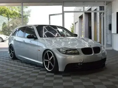 Gebraucht BMW 325 Performance 271 PS (199 kW) 2009 Silber Kombi