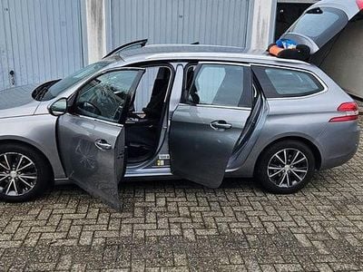 Gebraucht Peugeot 308 SW Allure 120 PS (88 kW) 2015 Silber Kombi